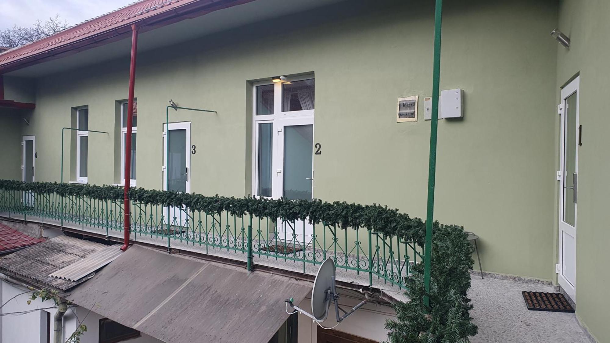 Casa Basarab Brasov Hotel Exterior photo